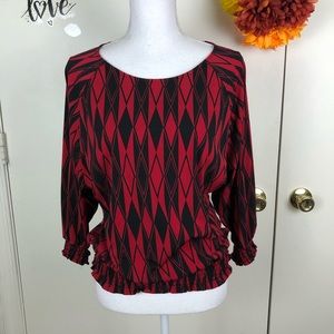 BELLE FLEUR GEOMETRIC TOP SCOOP NECK SIZE SM